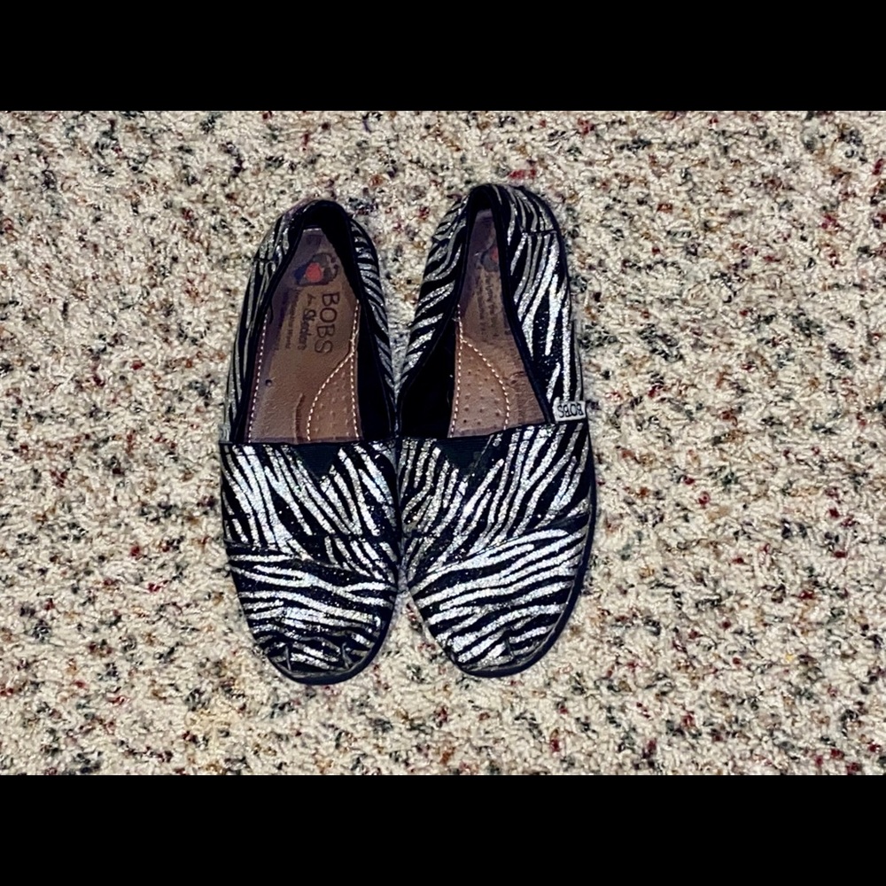 Bobs (similar to toms)